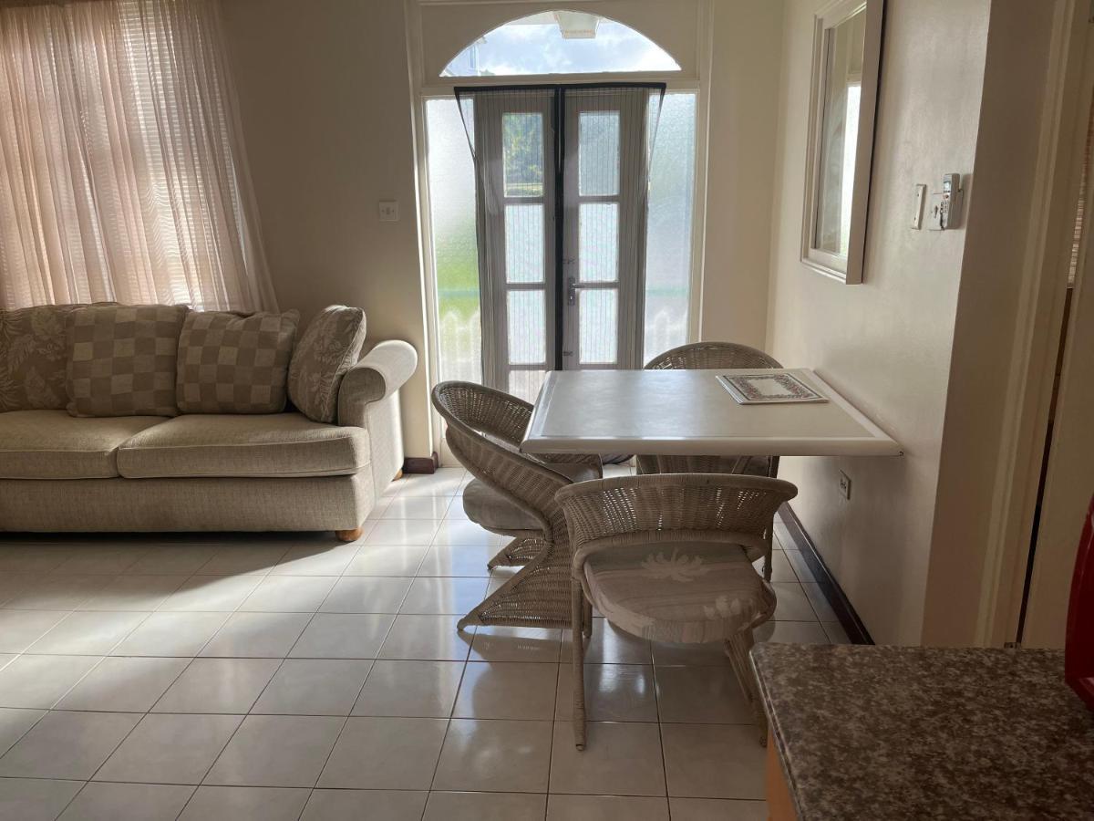 Seacastles By The Beach/Pool Montego Bay Extérieur photo