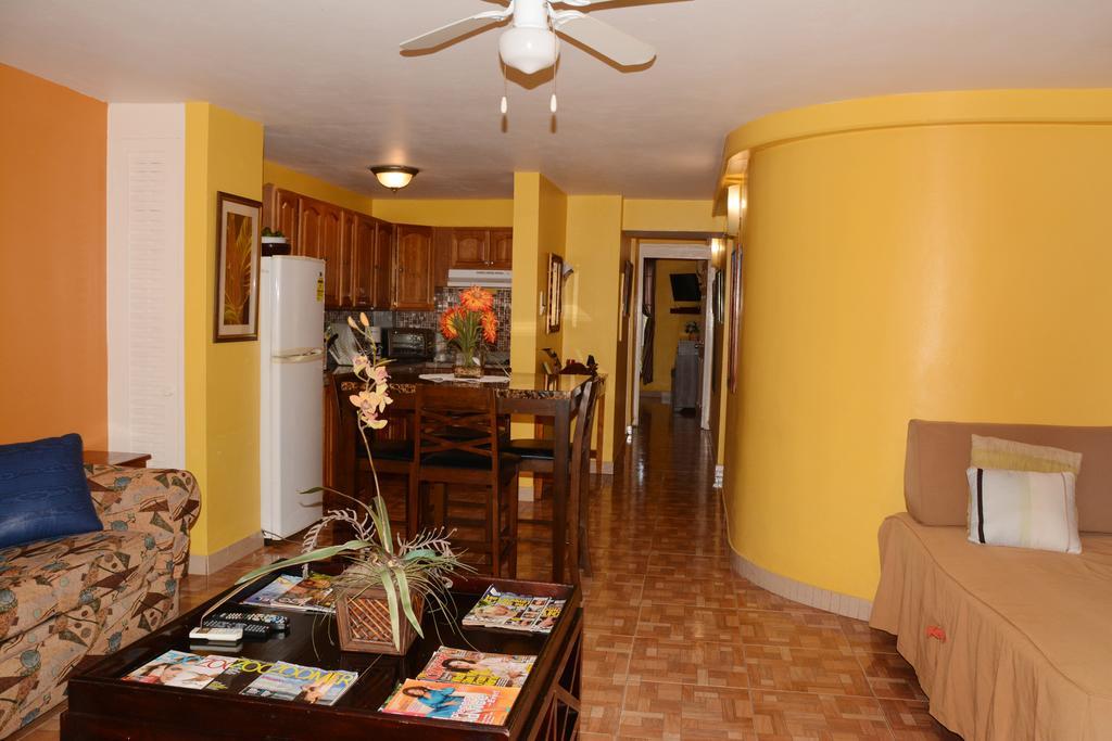 Seacastles By The Beach/Pool Montego Bay Extérieur photo